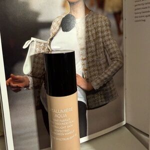 New Ultra-Light Skin Perfecting Makeup - n121 caramel